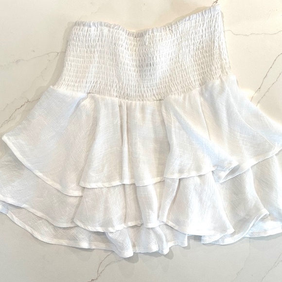 Shein White Ruffle Tiered Skirt, Size Small (4) - Picture 2 of 4